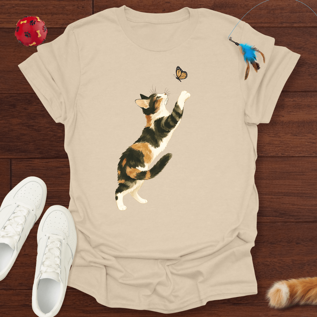 Katze & Schmetterling - T-Shirt Unisex